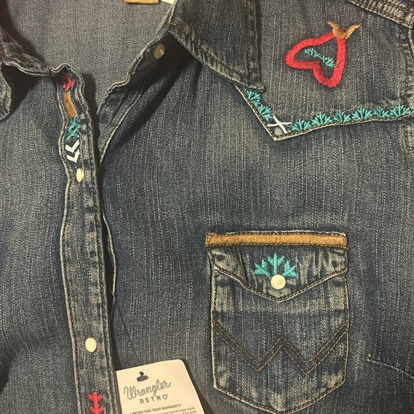 NWT Wrangler Retro Long Sleeve Embroidered Denim Blouse Women’s, Size XXL - Picture 12 of 12